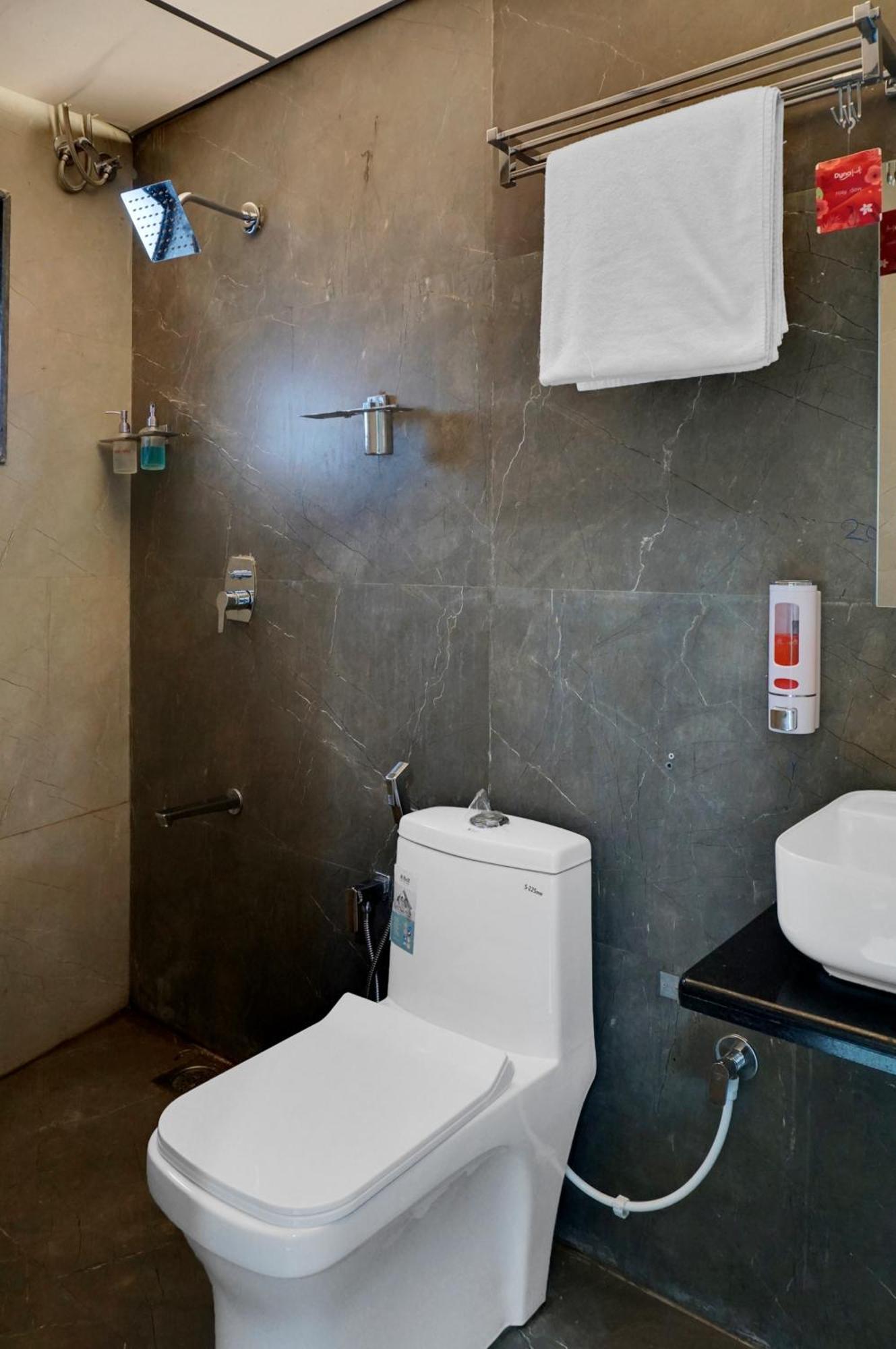Hotel Sayba Executive Pune Extérieur photo