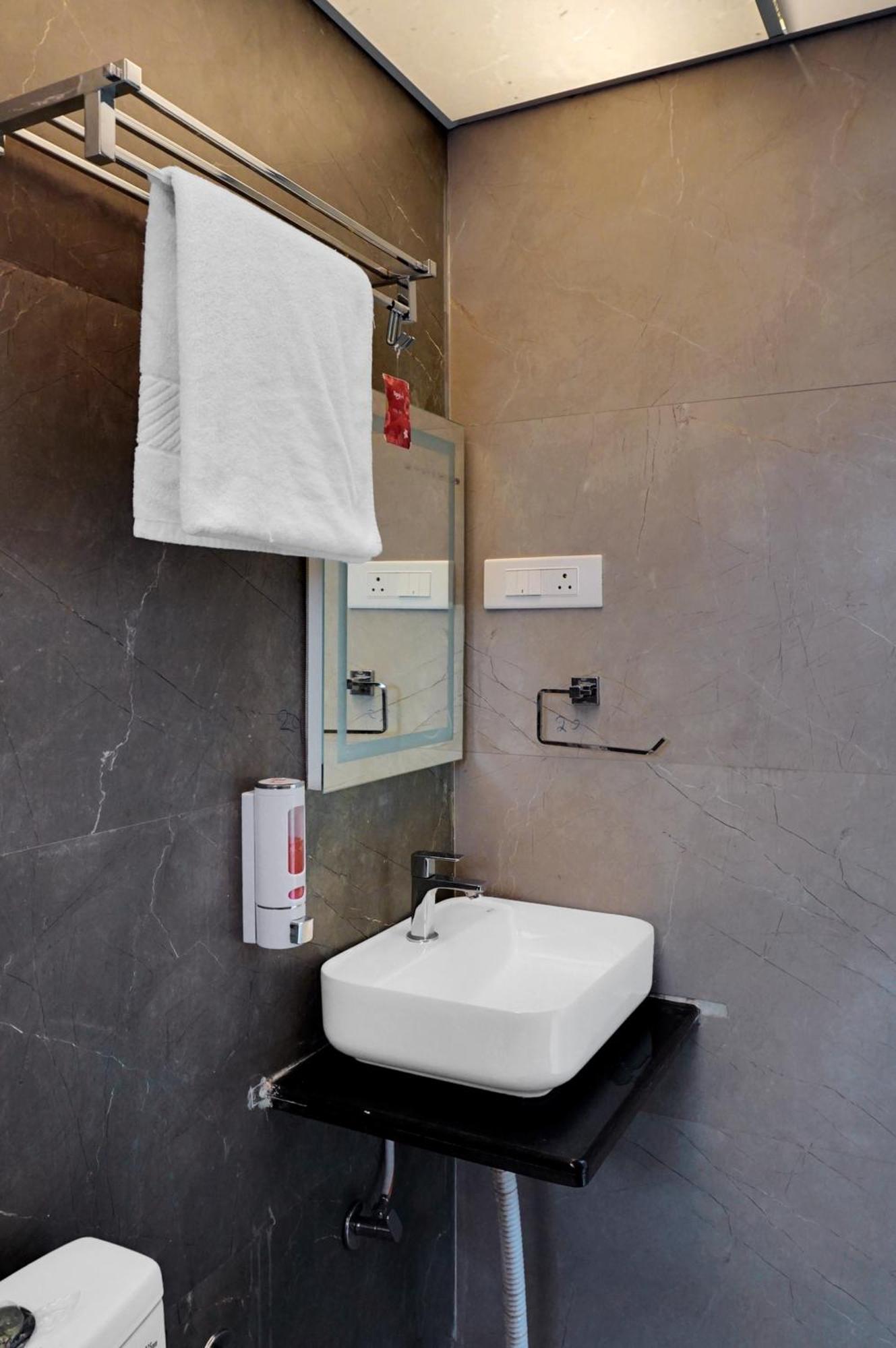 Hotel Sayba Executive Pune Extérieur photo
