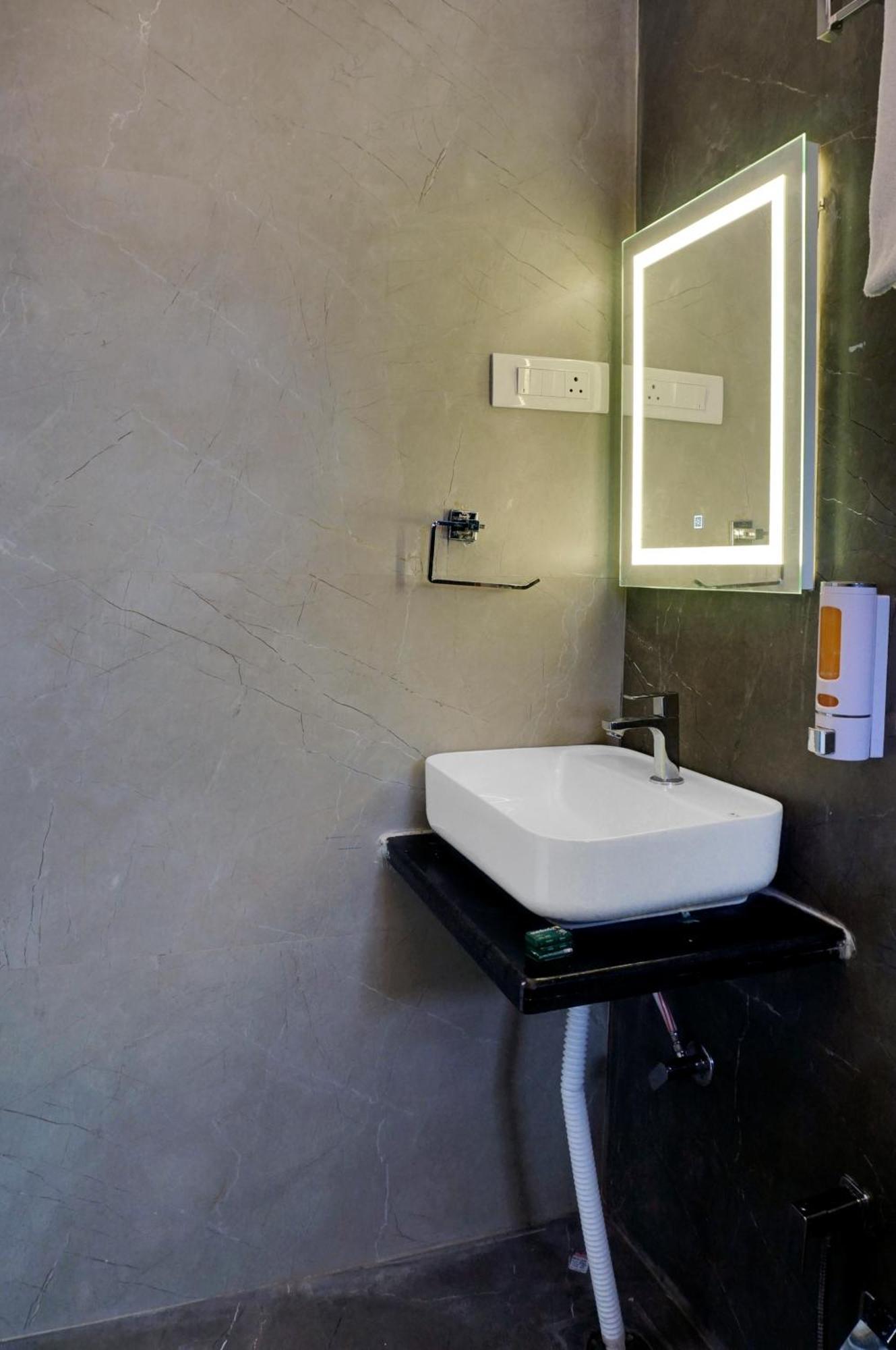 Hotel Sayba Executive Pune Extérieur photo